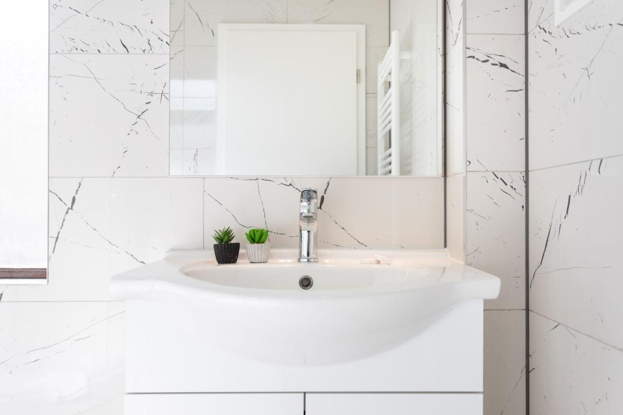 זאגרב Design Sunny 2Bdr Apartment Near The City Center מראה חיצוני תמונה